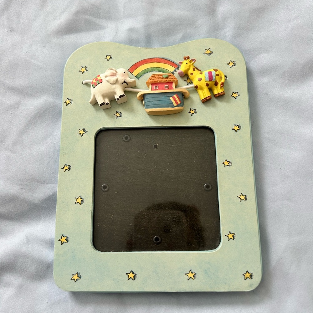 Burnes Of Boston Kids Animal Photo Frame - Blue, Yellow, Red